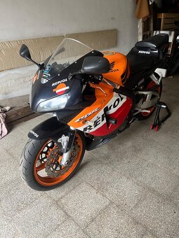HONDA CBR 600rr REPSOL - 6