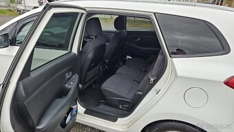 Kia carens - 6