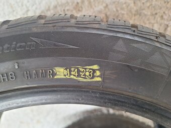 Prodám zimní pneu 225/45/17  Nexen - 6