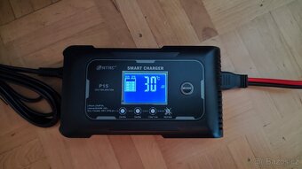 Nová nabíječka baterií, vč. LiFePO4, typ HTRC15A - 6