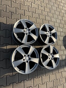 Alu Dezent 5x112r18  7,5J ET38 - 6