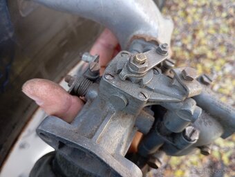 Prodám karburátor Solex 30 BFL s prírubou - 6