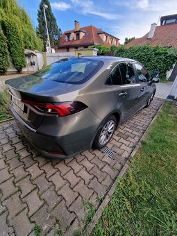 Toyota Corolla 1.8 Hybrid e-CVT benzin - 6