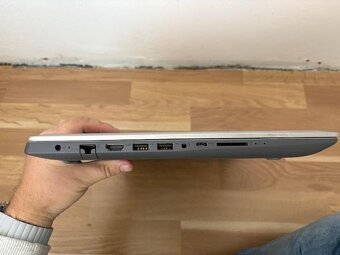 Lenovo ideapad 320-15IKB - Win10/4GB/240GBSSD/Intel UHD Grap - 6