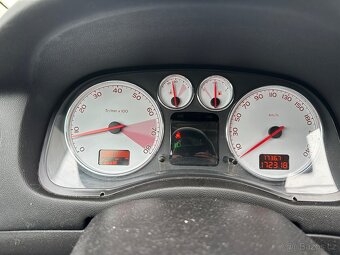 Peugeot 307 cc 2.0 benzín - 6