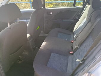 Ford Mondeo 1,8 - 6