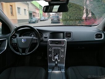 VOLVO V60 133 kW - 6