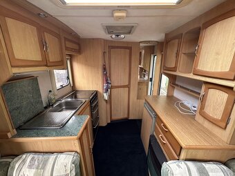 Karavan r.v.2002 - 6