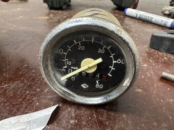 Predám funkčný tachometř JAWA 555 a babetta 207/210 - 6