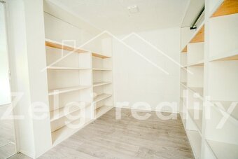 Pronájem haly - 550m2 - v průmyslovém areálu - Kojetín - Mo - 6