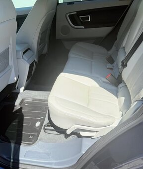 Land Rover Discovery Sport - 6