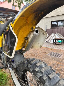 Suzuki RM 250 - 6