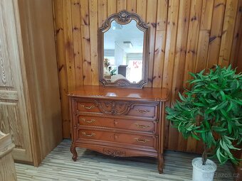 CHIPPENDALE LOŽNICE JAK NOVÁ VELMI DRAHÝ MODEL - 6