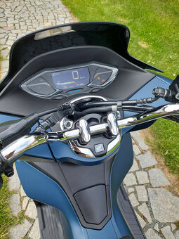 HONDA PCX 125 2023 ČR, najeto 4200km - 6