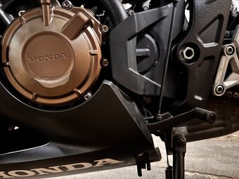 Honda CBR 650F - 6