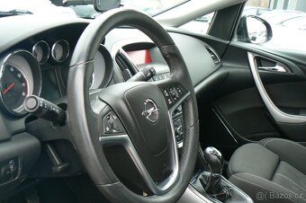 Opel Astra 1.4Turbo -2011 - 6
