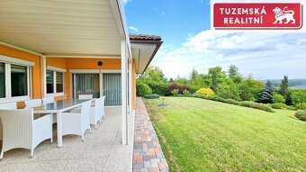 Zánovní bungalov 5+kk s garáží, se zahradou a velkou krytou  - 6