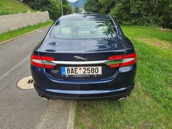 Jaguar XF 3,0 D V6 177kW 88 TKM - 6
