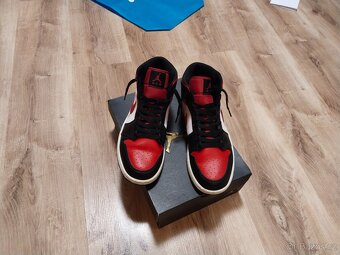AIR JORDAN 1 MID 42,5 eu - 6