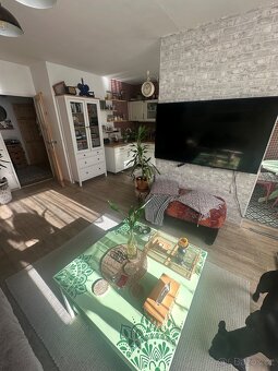 Prodej krásného bytu 3+1 s lodžií po rekonstrukci – klidná l - 6