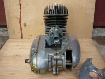 ČZ 128/453 nový motor uloženka - 6