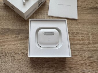 Apple AirPods 3 s MagSafe - 6