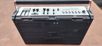plně funkční JVC RC-838W II boombox - 6