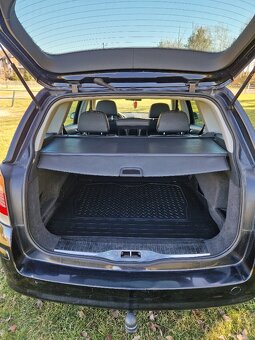 Opel Astra H 1,9 CDTI 88KW Combi ALU kola Tažné - 6