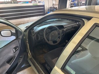 Megan 1.6 16v - 6
