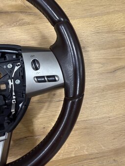 Volant Jaguar XF 2009 - 6