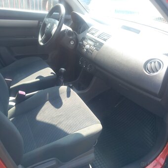 Suzuki Swift 1.3 benzin 68kw rok 2009 58000km - 6