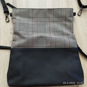 Dámská černá crossbody kabelka RIEKER
H1107-00 černá W0 - 6