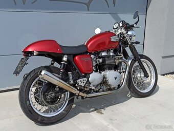 TRIUMPH THRUXTON 900 - 6