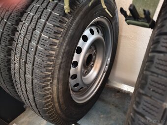 Sada 4 kol 195/70 R15C 104/102 R Toyota zimní zesílené - 6