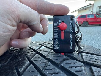 Pirelli Winter Scorpion 2 295/35 R23 - 6