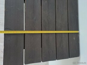 Dřevěný zahradní stůl 110 x 67 x 83 cm - 6