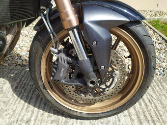 Kawasaki Z750 R-2012 - 6