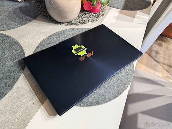 Prodám Asus Zenbook 15 (Rozbitý Pant) Platí do smazání - 6