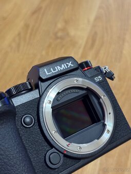 Prodej Panasonic Lumix S5 - téměř nepoužitý - 6