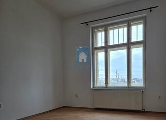 Pronájem bytu 2+KK Plzeň - Jižní Předměstí, ulice Hálkova, 5 - 6