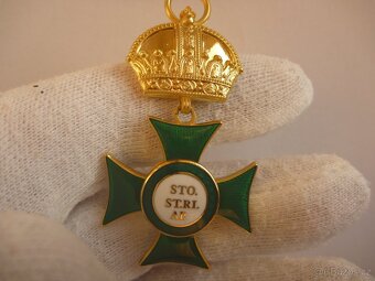 RU královský řád svatého Štěpána Uherský kříž FJI. R-U - 6