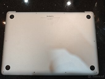 MacBook Pro 15" Mid 2015 i7 / 16GB – bez baterie/SSD - 6