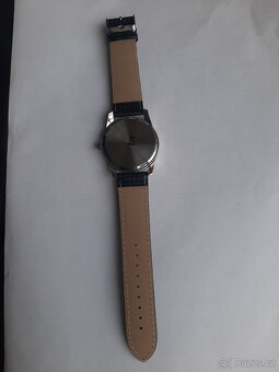 Hodinky více modelů náramkové. - 6