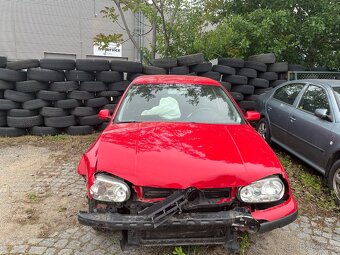 vrak – VW Golf IV 1.9 TDI, r.v. 2000, na náhradní díly - 6