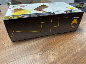 Pokemon TCG Celebrations Pikachu Figure Collection - 6