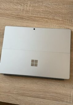 Microsoft Surface Pro 9 - 6