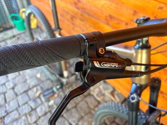 GT Avalanche EXPERT, M dámské horské kolo - 6