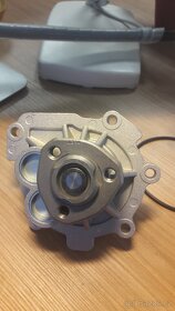 Opel vodní pumpa - 6