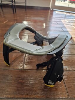 Leatt stx carbon road. - 6