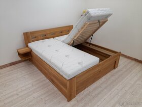 Nová Dubová dřevěná masivní postel, nosnost 700 kg, Odvezu - 6